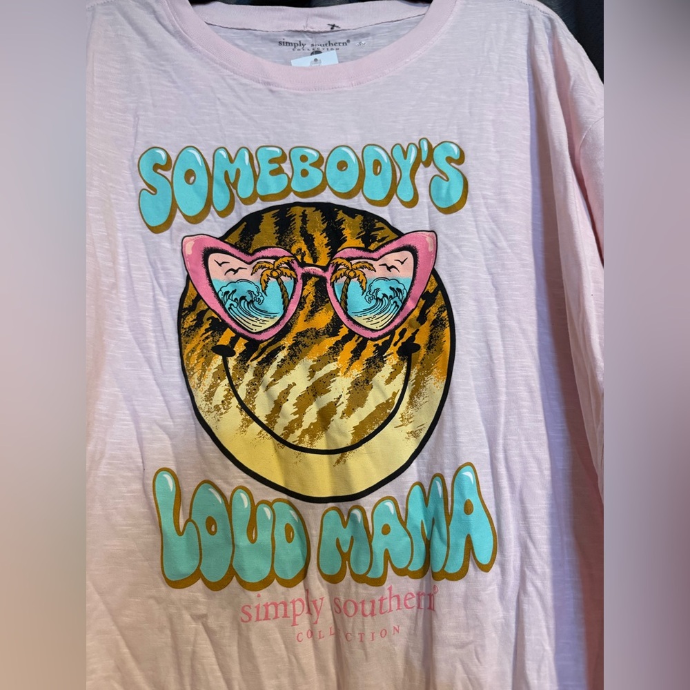 Simply Southern Somebody’s Loud Mama Smiley Face Short Sleeve Boxy Tee - Picture 6 of 6